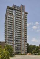 702-123 Parkway Forest Drive Toronto, ON M2J 0G1