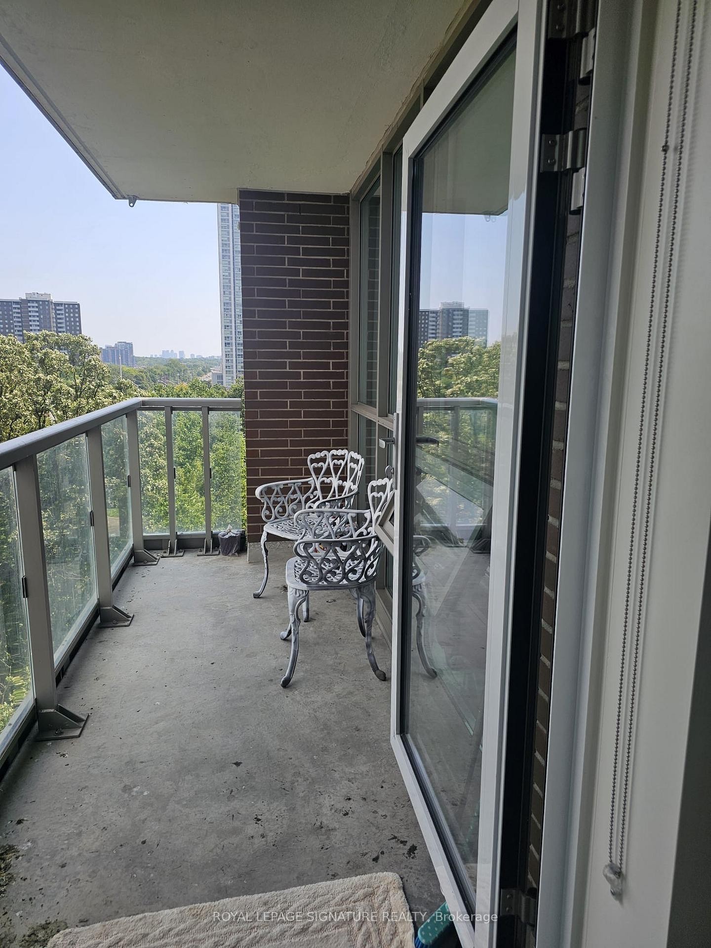 702-123 Parkway Forest Drive, Toronto, ON - Outdoor With Exterior