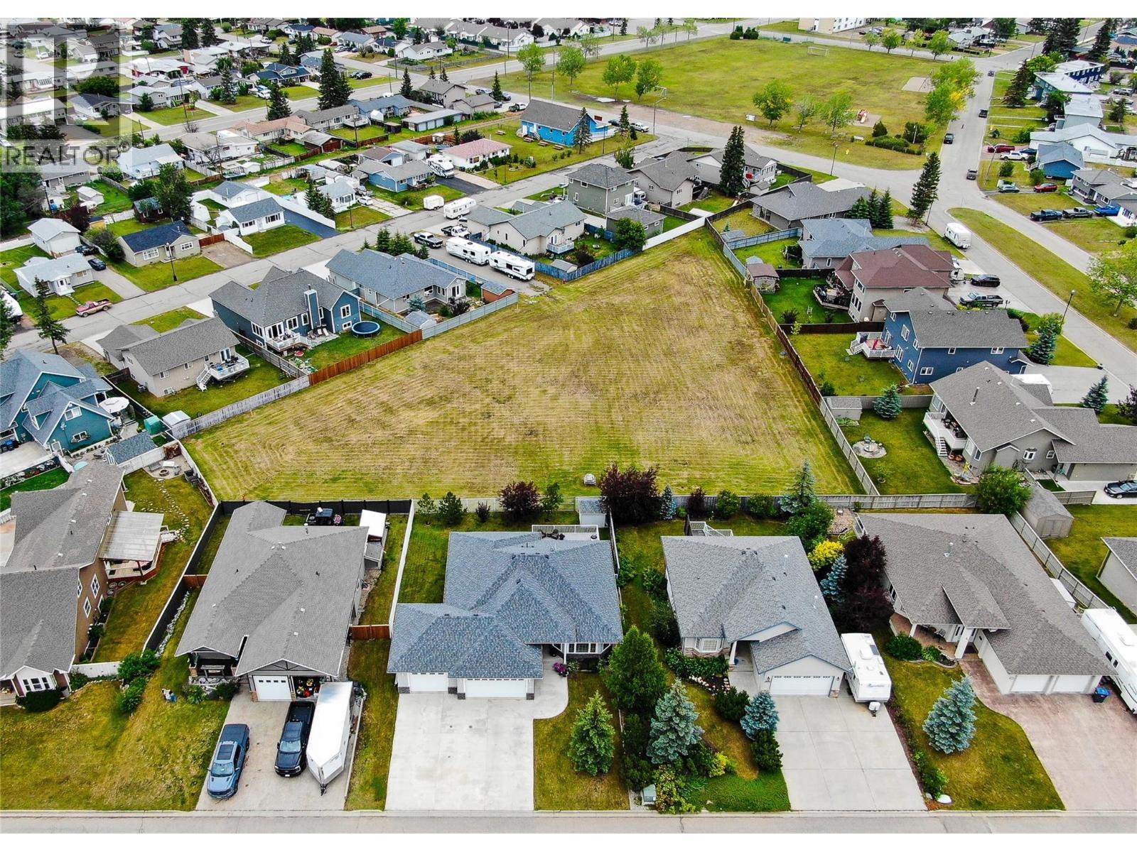 1817/1821 109 Avenue, Dawson Creek, BC