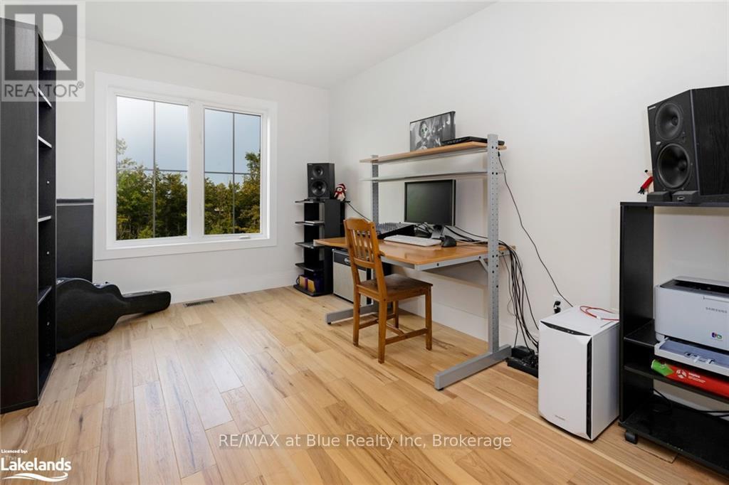 364 Yellow Birch Crescent, Blue Mountains, ON - Indoor Photo Showing Office