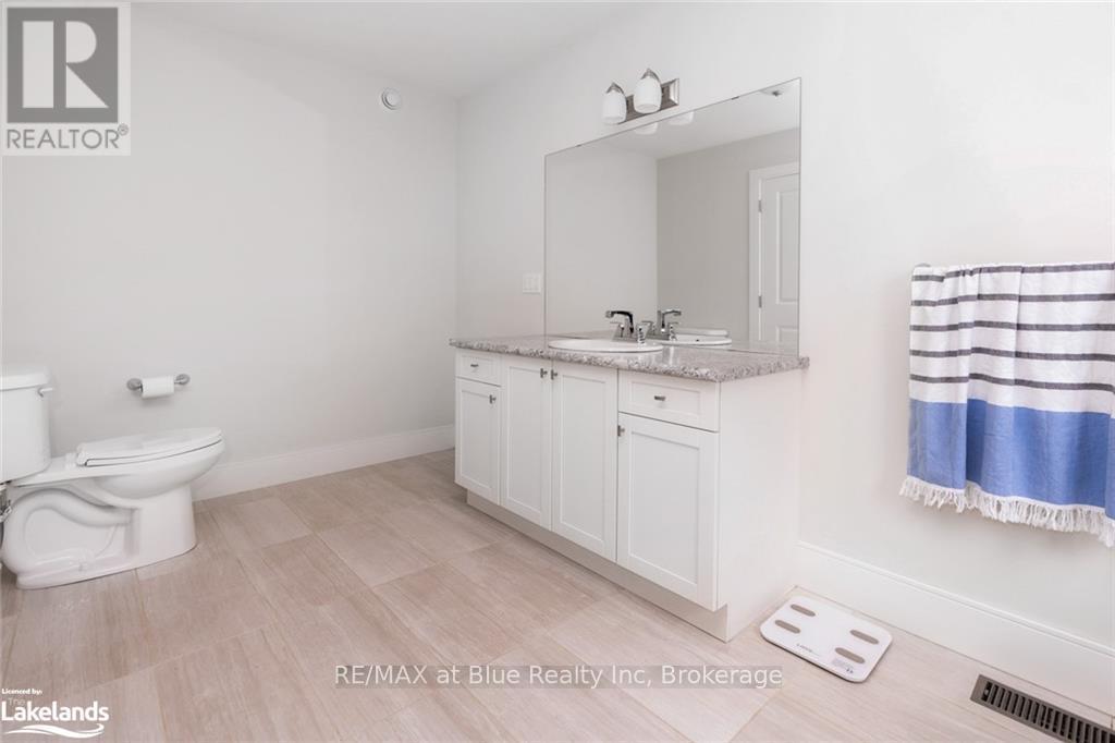 364 Yellow Birch Crescent, Blue Mountains, ON - Indoor Photo Showing Bathroom