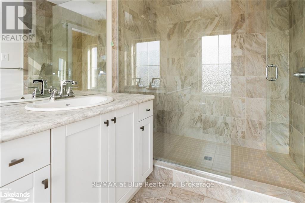 364 Yellow Birch Crescent, Blue Mountains, ON - Indoor Photo Showing Bathroom