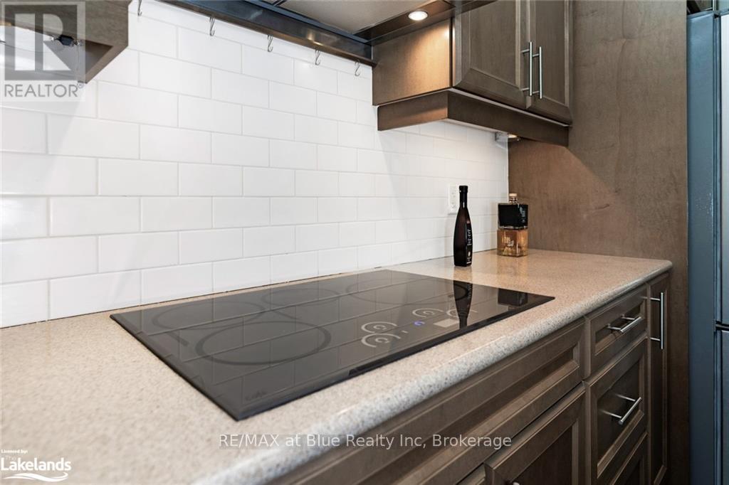364 Yellow Birch Crescent, Blue Mountains, ON - Indoor Photo Showing Kitchen