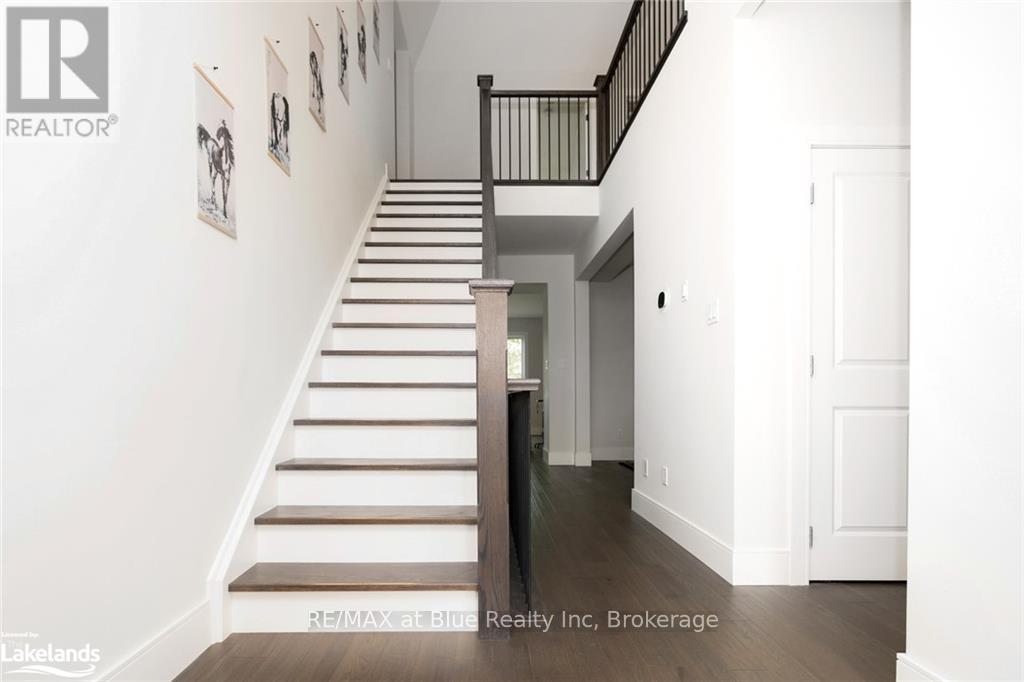 364 Yellow Birch Crescent, Blue Mountains, ON - Indoor Photo Showing Other Room