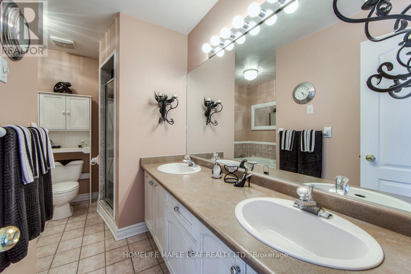 32 Mountainview Road, Mulmur, ON - Indoor Photo Showing Bathroom