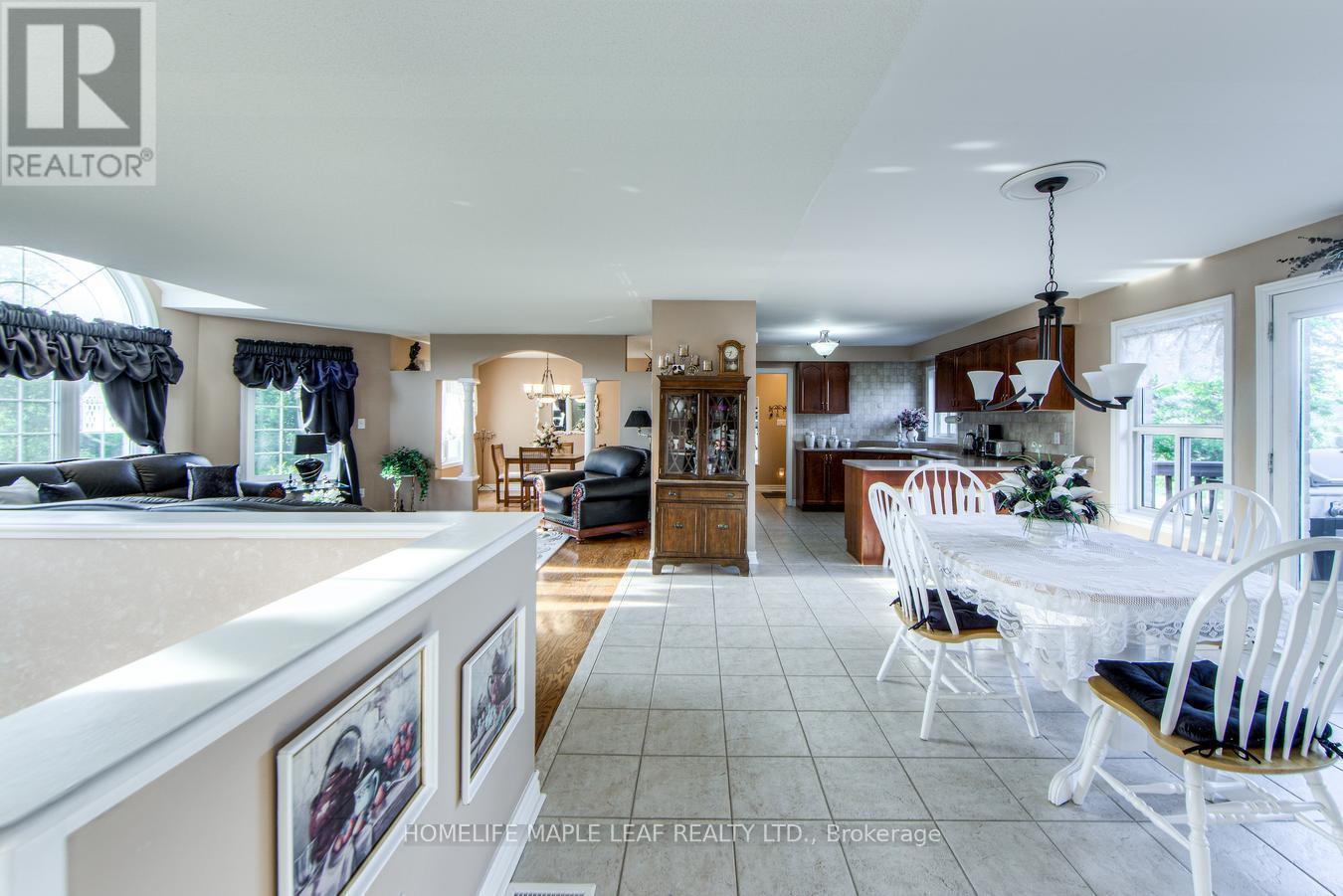 32 Mountainview Road, Mulmur, ON - Indoor