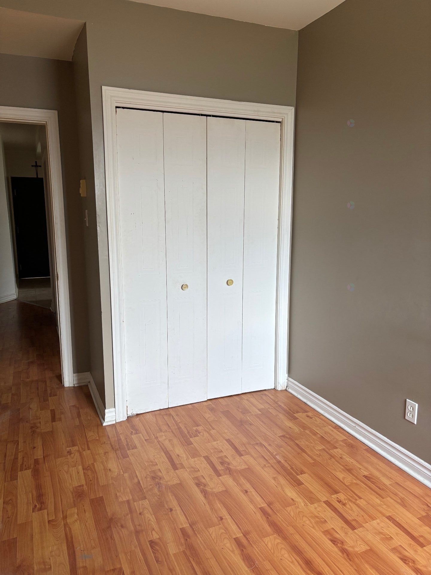 Chambre à coucher - 202-400 Rue De Frontenac, Berthierville, QC - Indoor Photo Showing Other Room