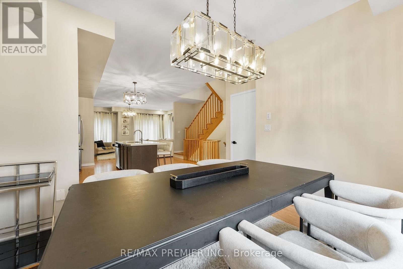 12 Heathrow Lane, Caledon, ON - Indoor