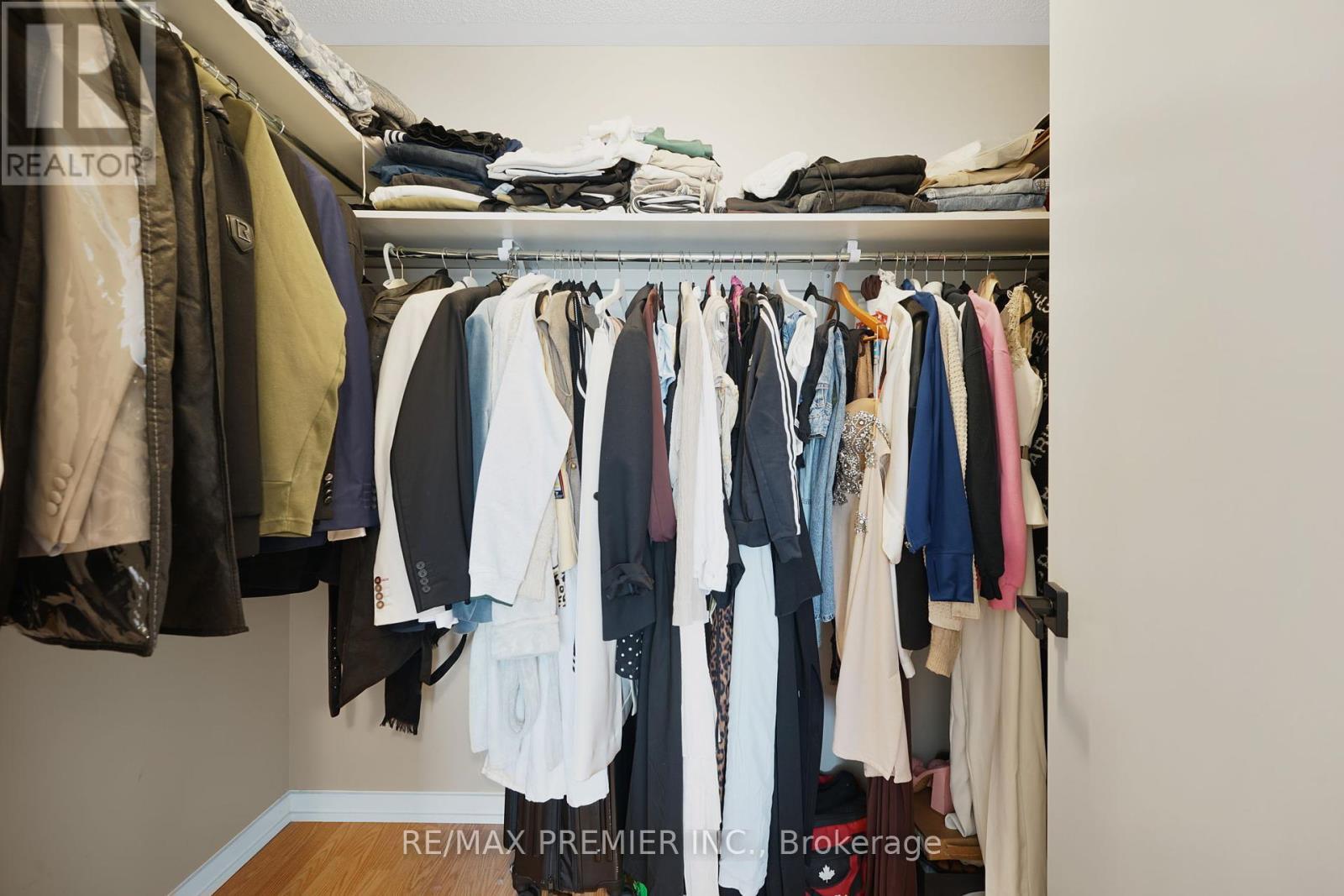 12 Heathrow Lane, Caledon, ON - Indoor With Storage