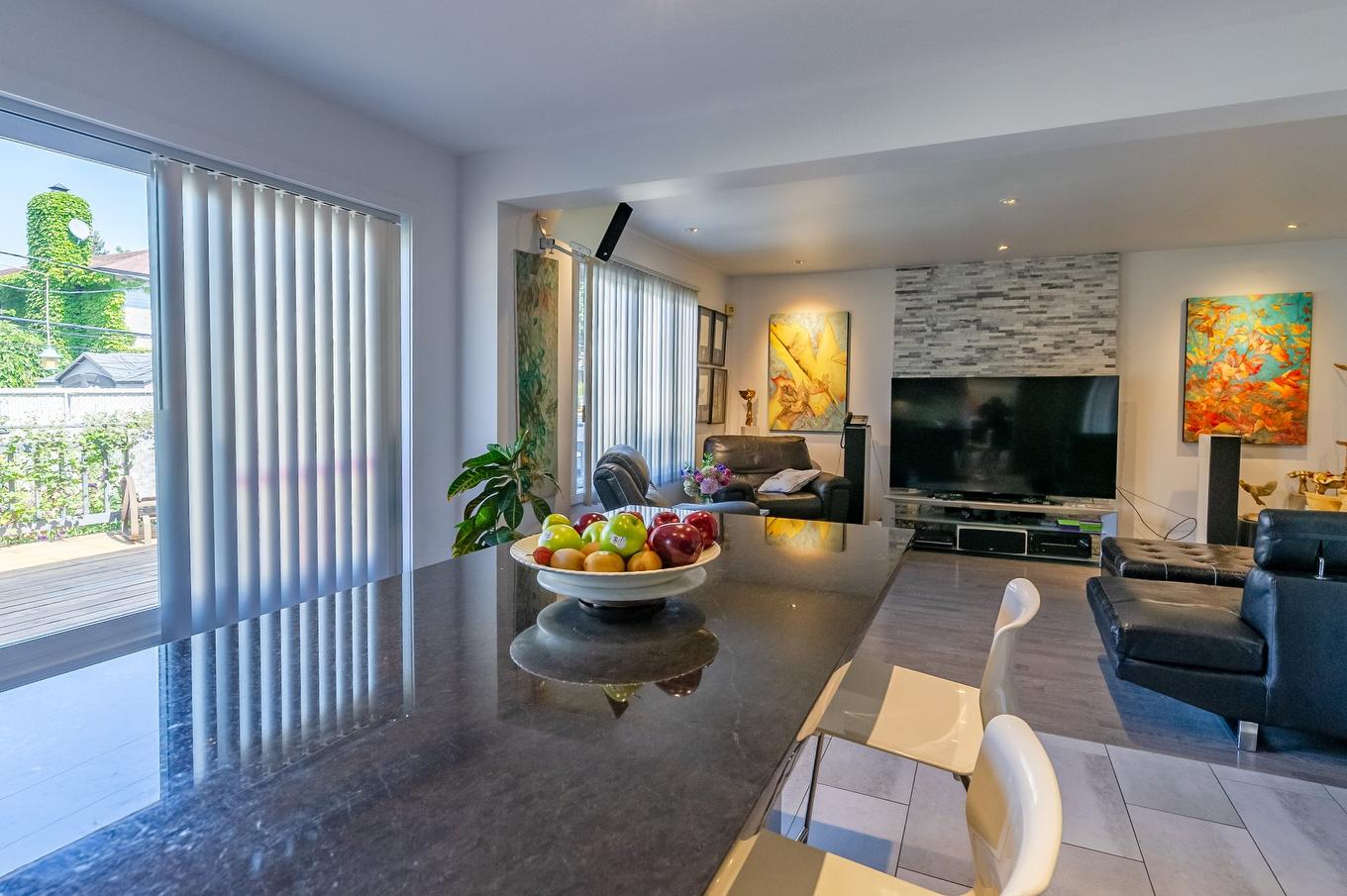 Kitchen - 1620 Crois. Rousseau, Brossard, QC - Indoor Photo Showing Living Room