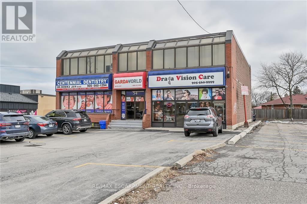 54 Centennial Parkway N, Hamilton, ON