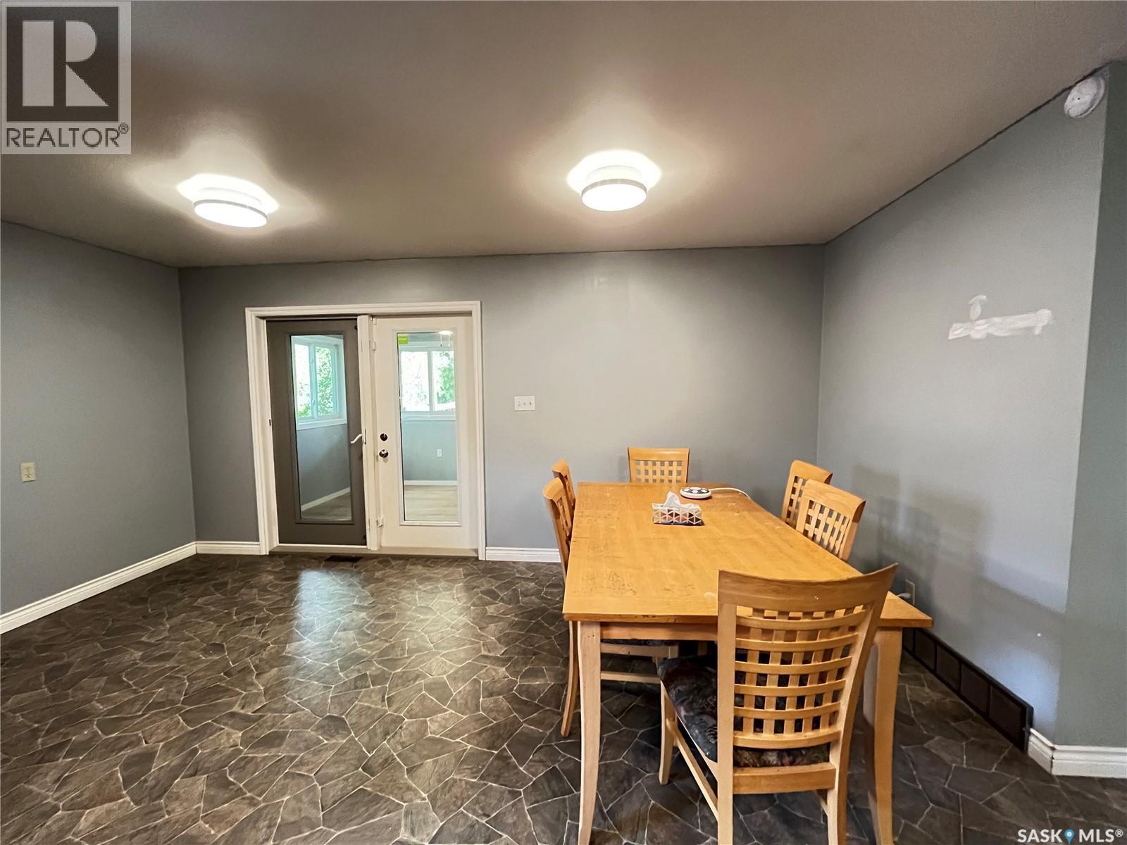 404 Parsons Avenue, Maple Creek, SK - Indoor