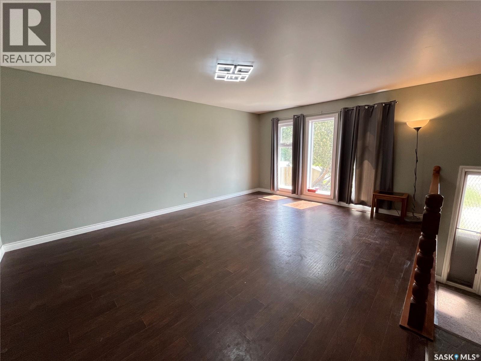 404 Parsons Avenue, Maple Creek, SK - Indoor Photo Showing Other Room