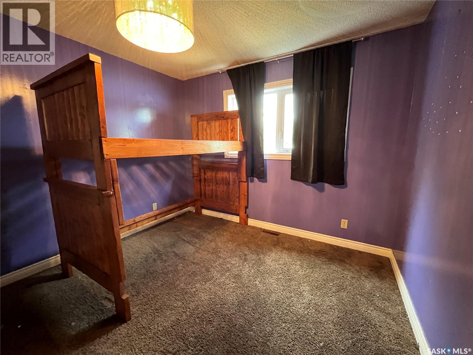 404 Parsons Avenue, Maple Creek, SK - Indoor Photo Showing Other Room