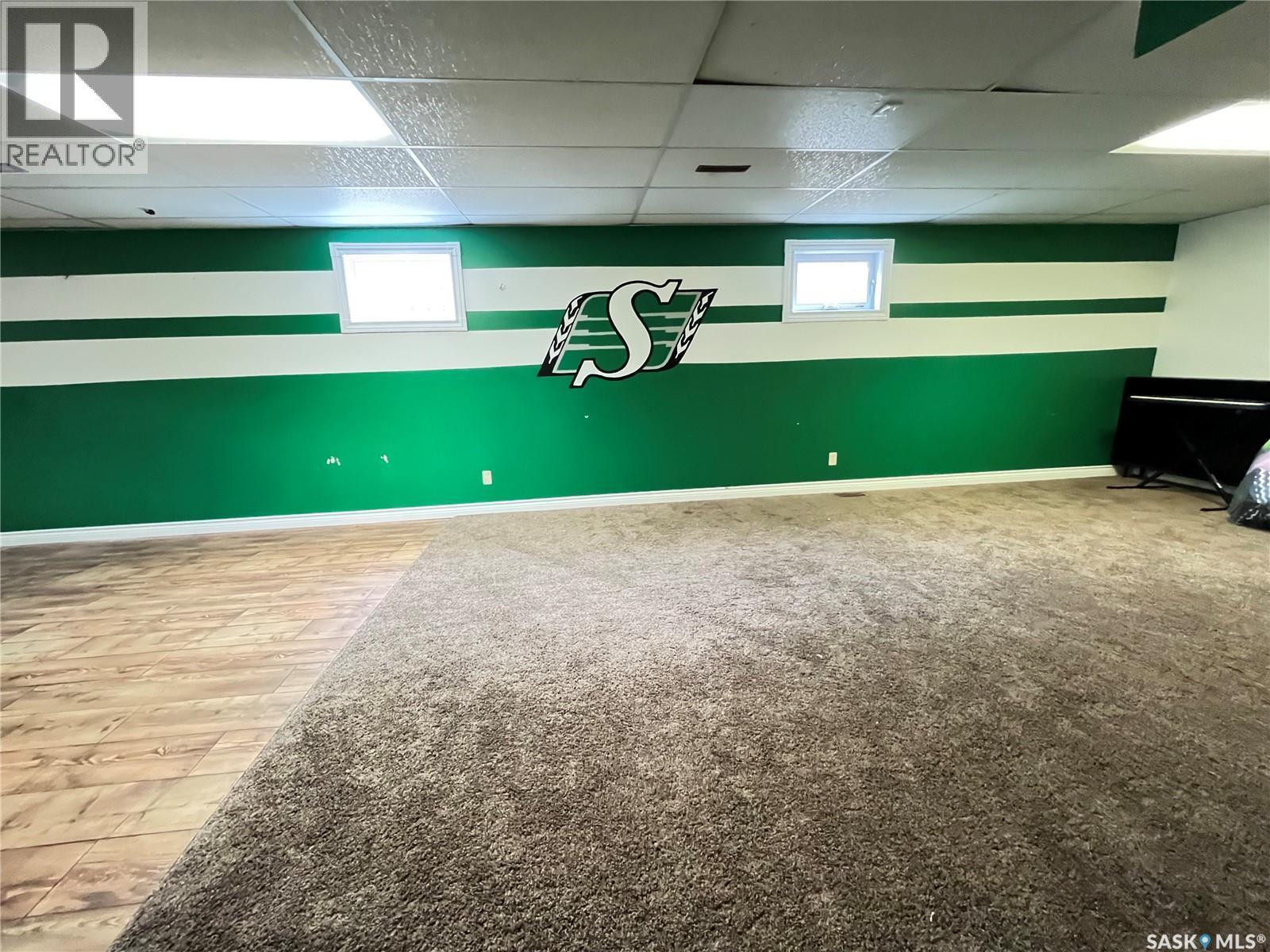 404 Parsons Avenue, Maple Creek, SK - Indoor