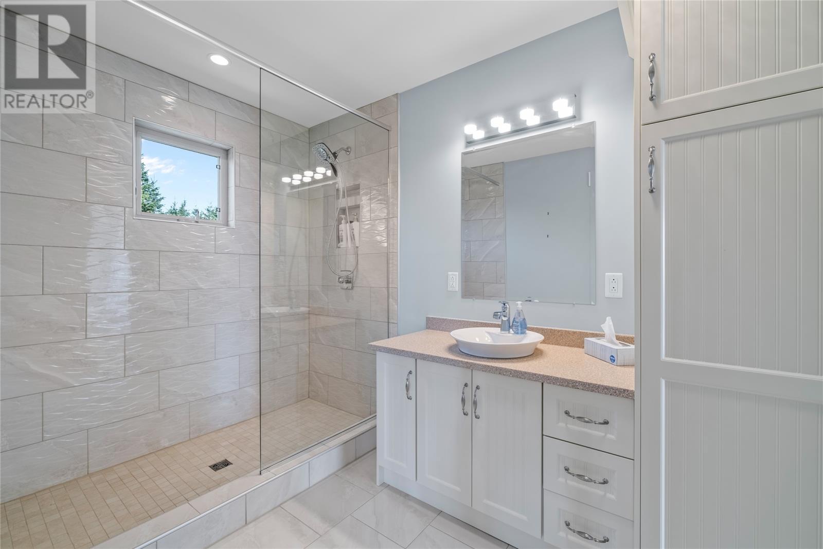 2 Scenic View Drive, Torbay, NL - Indoor Photo Showing Bathroom