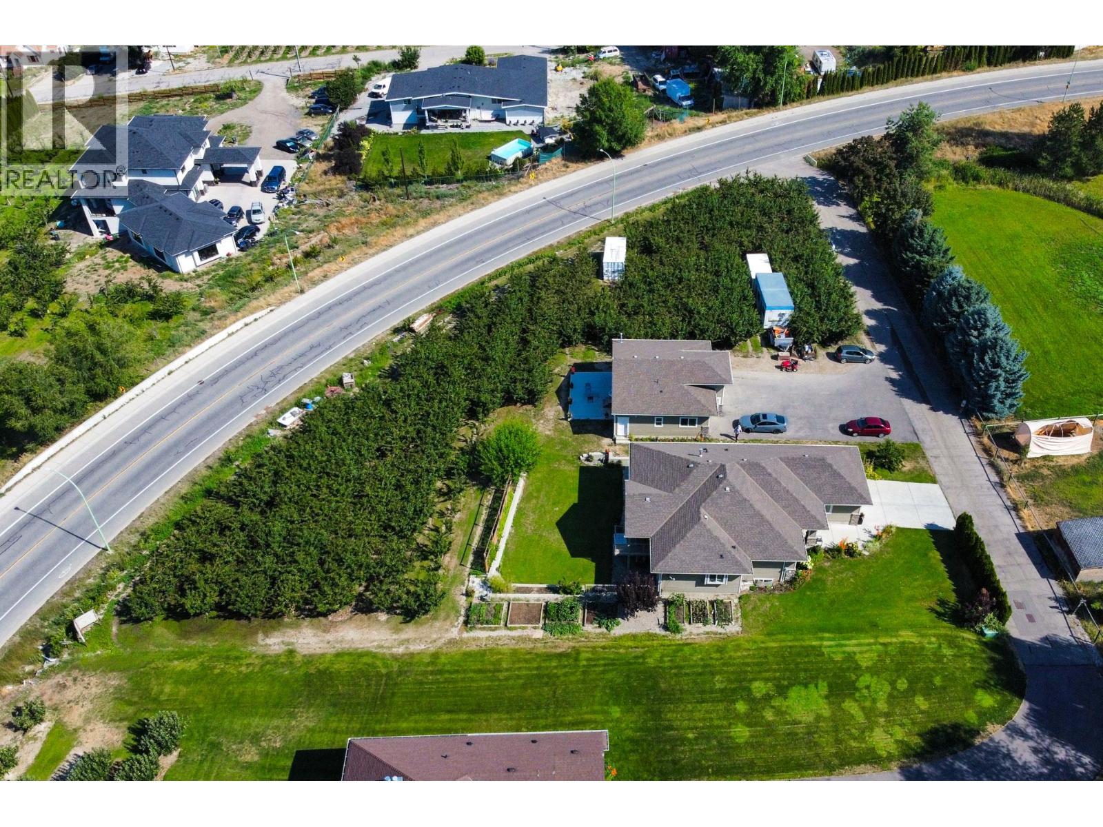 833 Mccurdy Road E, Kelowna, BC - Outdoor With View