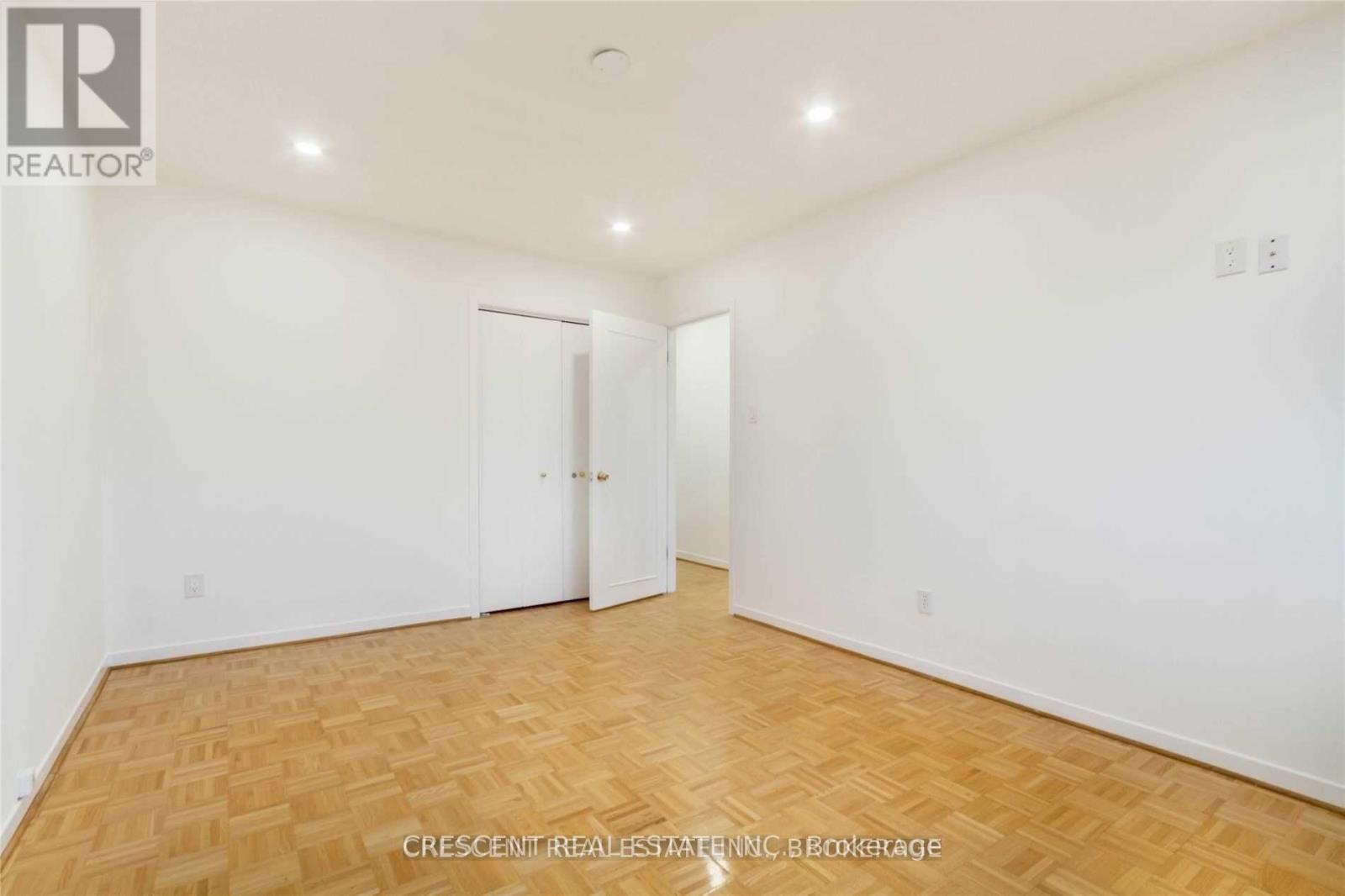 Upper - 4036 Dunmow Crescent, Mississauga, ON - Indoor Photo Showing Other Room