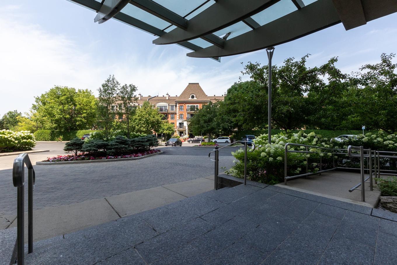 Entrée extérieure - 205-200 Av. Des Sommets, Montréal (Verdun/Île-Des-Soeurs), QC - Outdoor