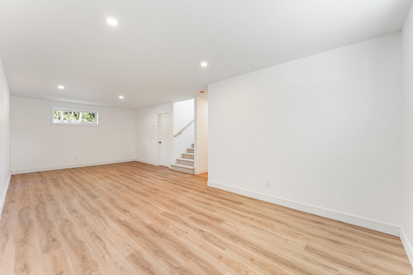 Salle familiale - 410 Ch. Southière, Magog, QC - Indoor