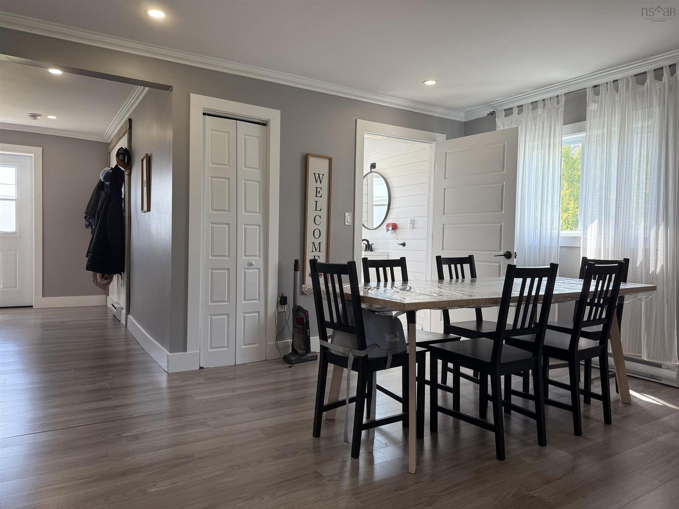 1044 Highway 335, Middle West Pubnico, NS