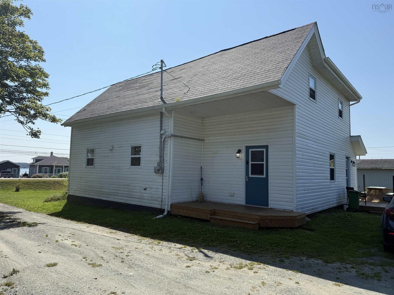 1044 Highway 335, Middle West Pubnico, NS