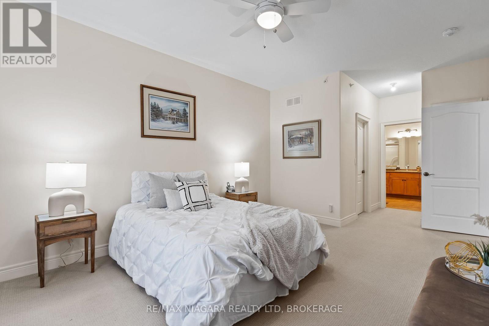 34 Blossom Common, St. Catharines (Port Weller), ON - Indoor Photo Showing Bedroom
