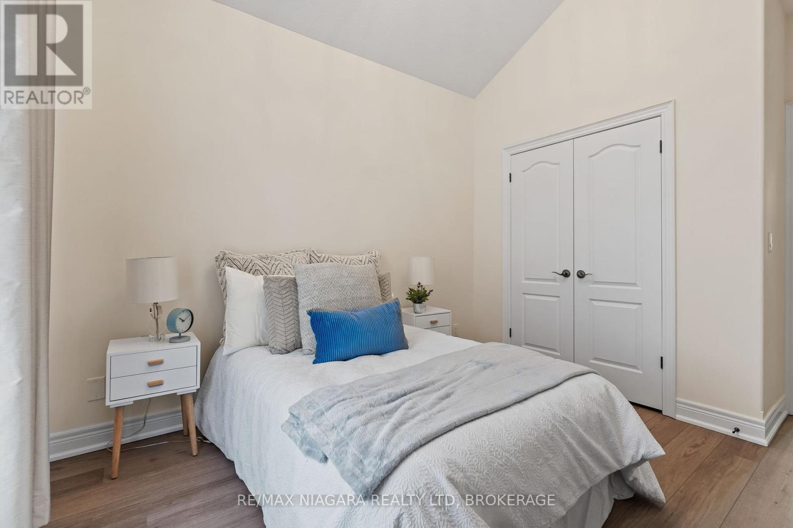 34 Blossom Common, St. Catharines (Port Weller), ON - Indoor Photo Showing Bedroom