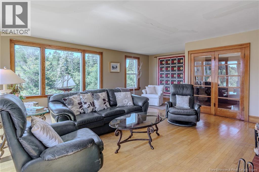 639 Main Street, Beaver Harbour, NB - Indoor Photo Showing Living Room