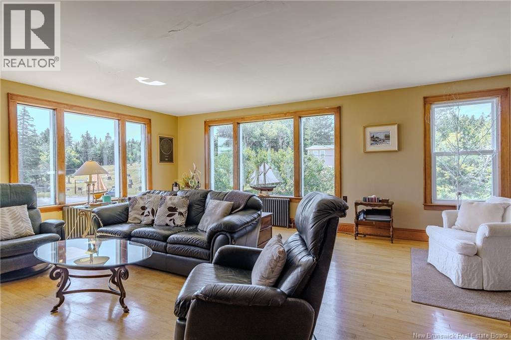 639 Main Street, Beaver Harbour, NB - Indoor Photo Showing Living Room
