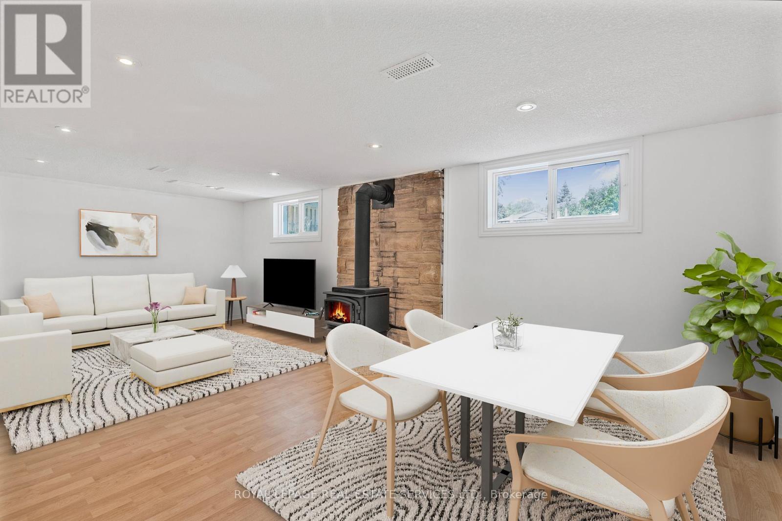 2143 Mountainside Drive, Burlington, ON - Indoor