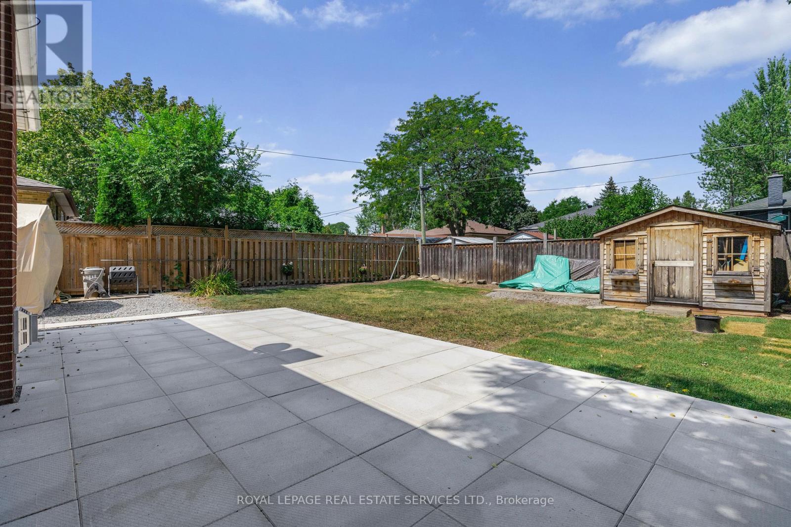 2143 Mountainside Drive, Burlington, ON - Outdoor