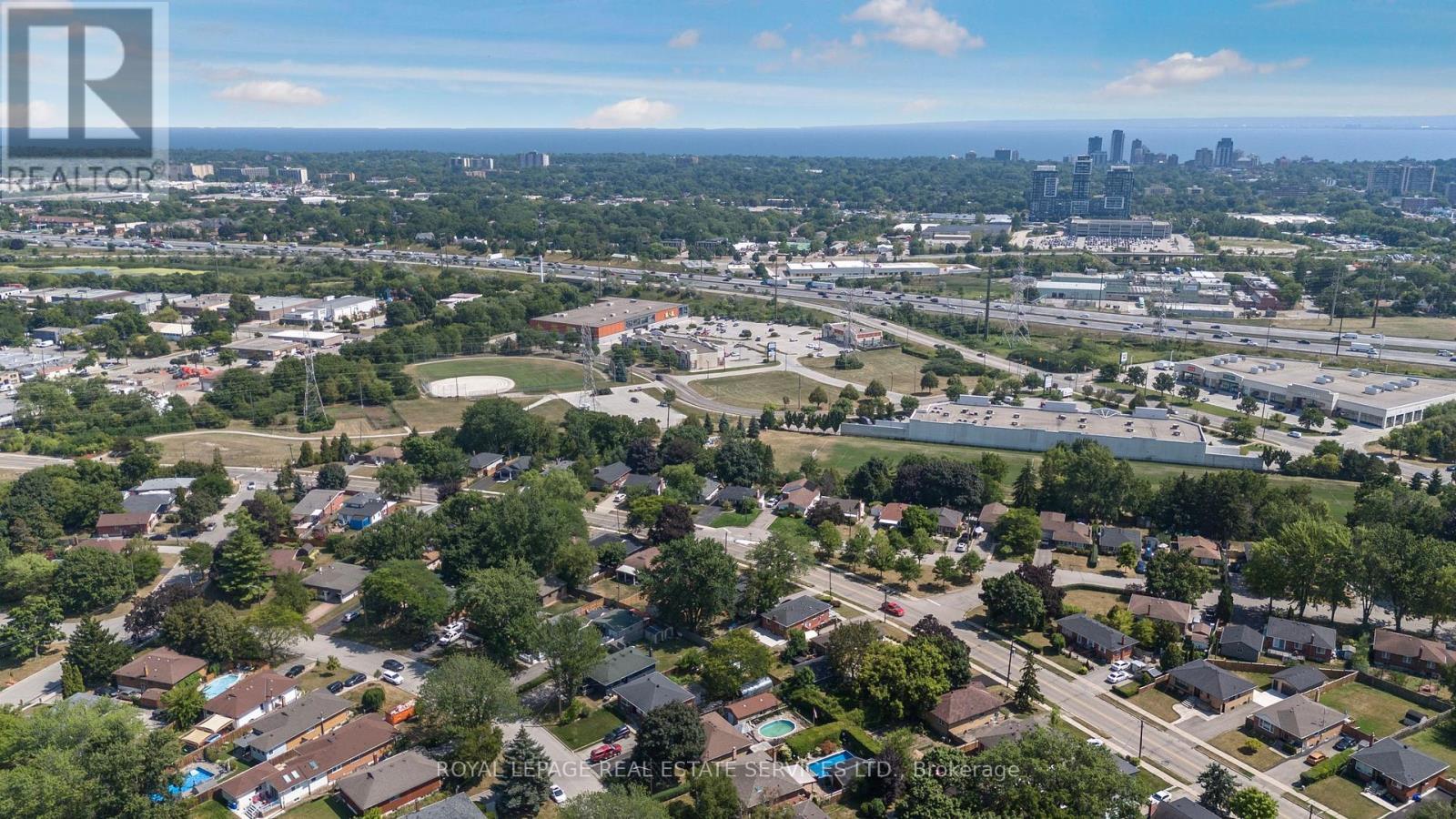 2143 Mountainside Drive, Burlington, ON - Outdoor With View