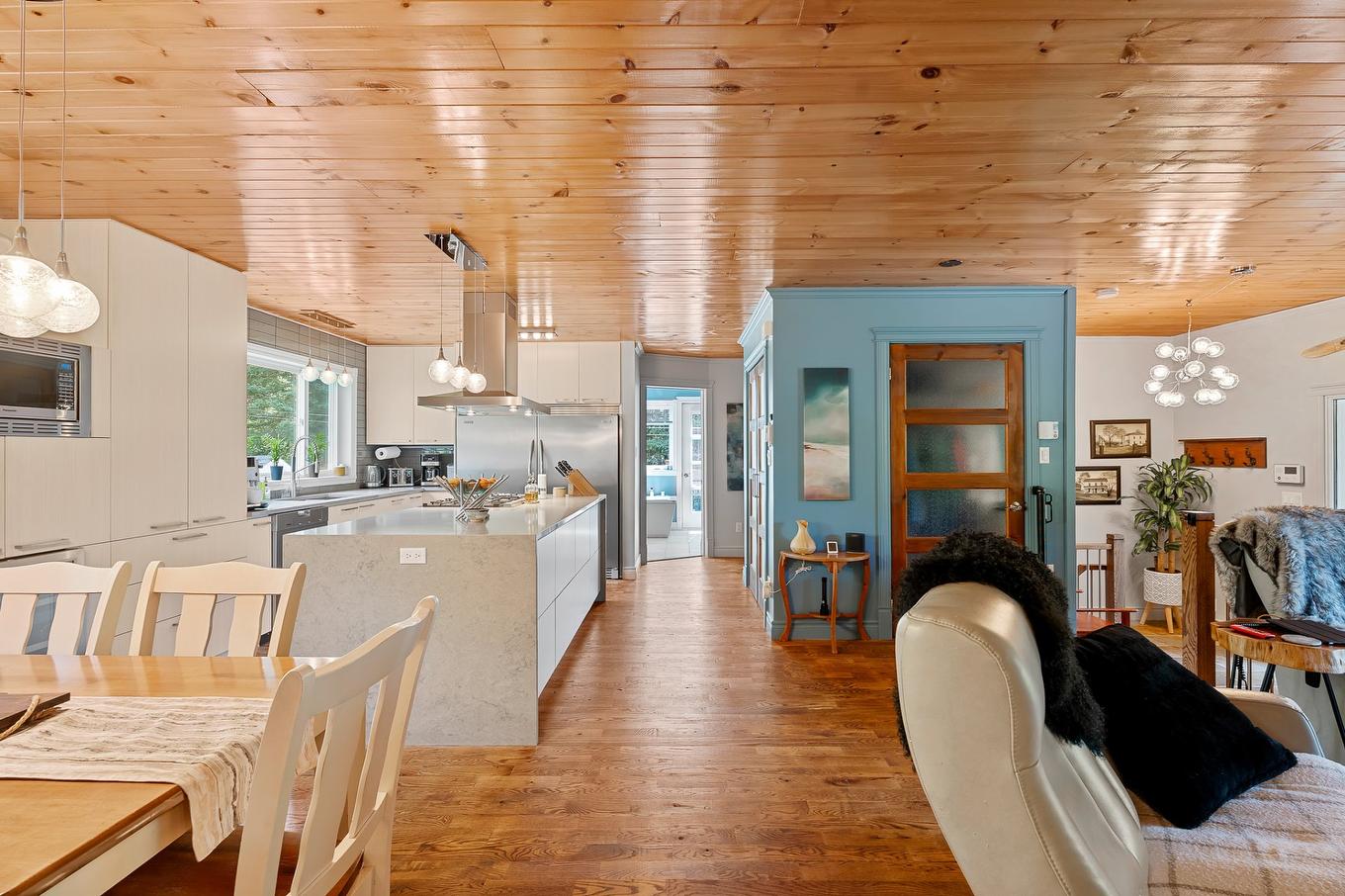 Overall view - 1566 Rue Monette, Val-David, QC - Indoor Photo Showing Dining Room