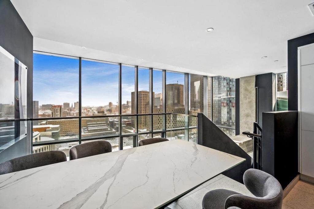 Salle communautaire - 2002-360 Rue Mayor, Montréal (Ville-Marie), QC -