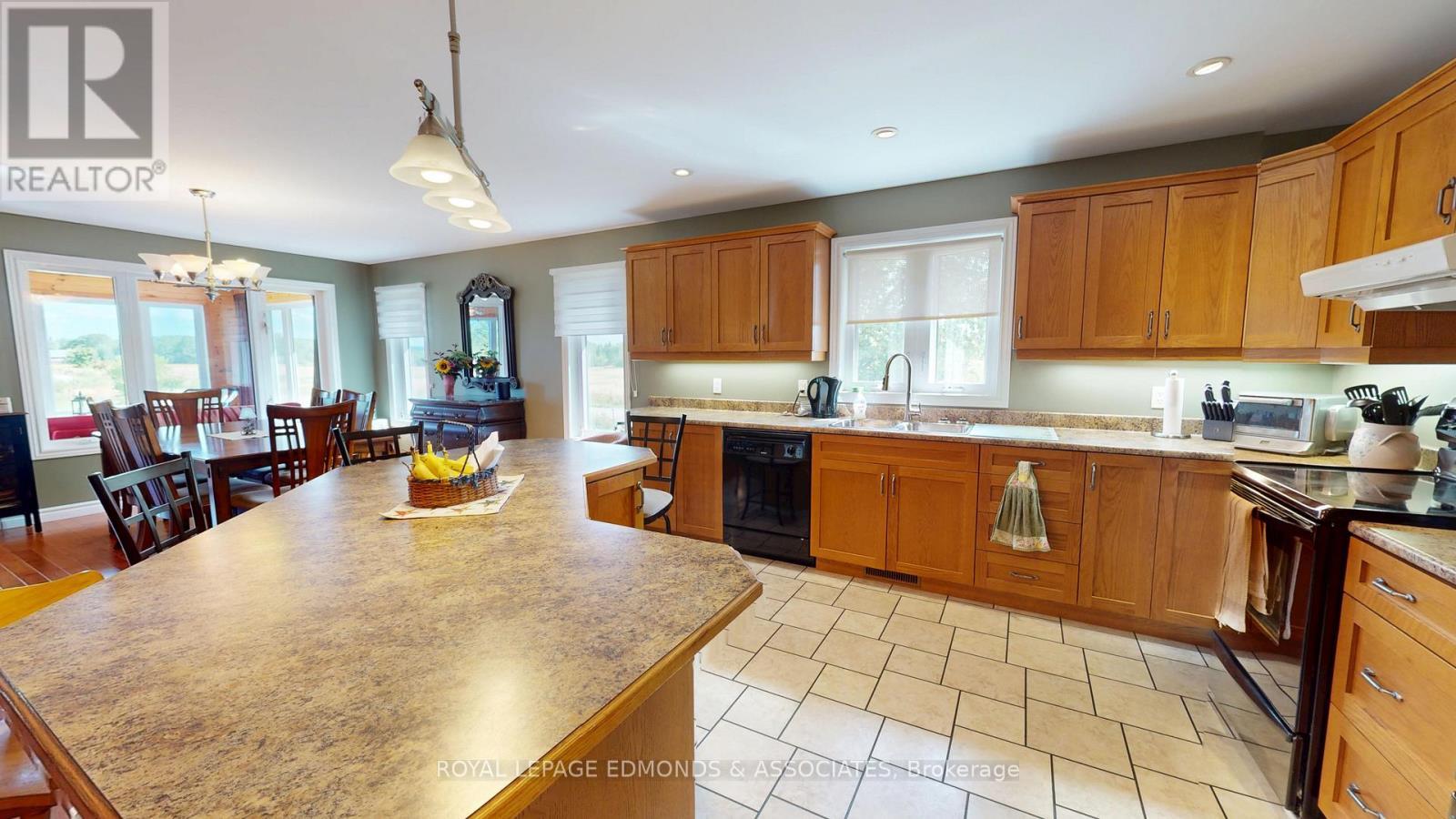 1388 Bromley Line E, Whitewater Region, ON