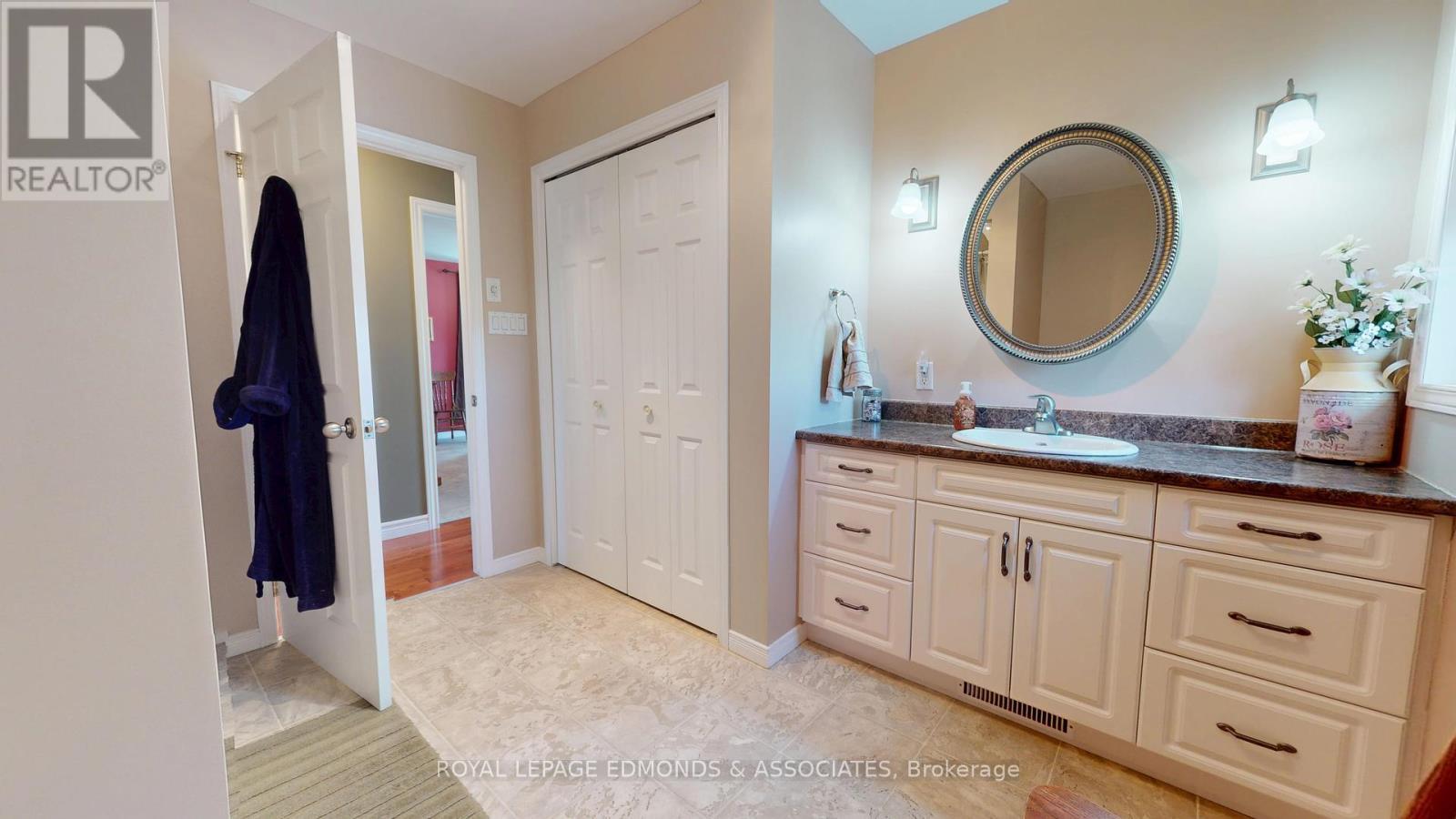 1388 Bromley Line E, Whitewater Region, ON