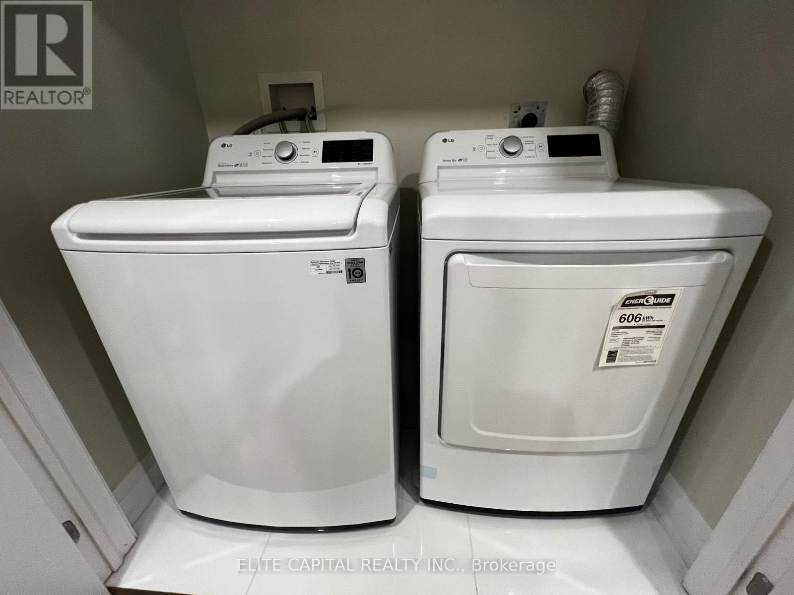 67 Hutcherson Square, Toronto, ON - Indoor Photo Showing Laundry Room