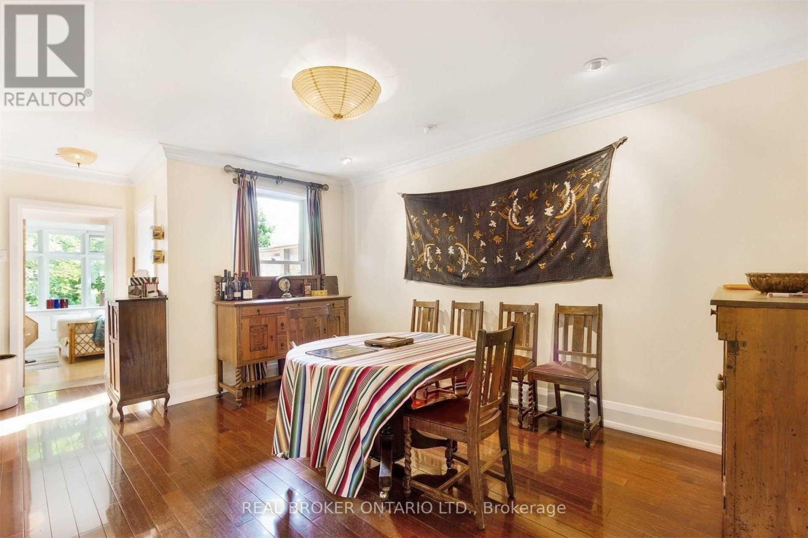 499 Palmerston Boulevard, Toronto, ON - Indoor Photo Showing Dining Room