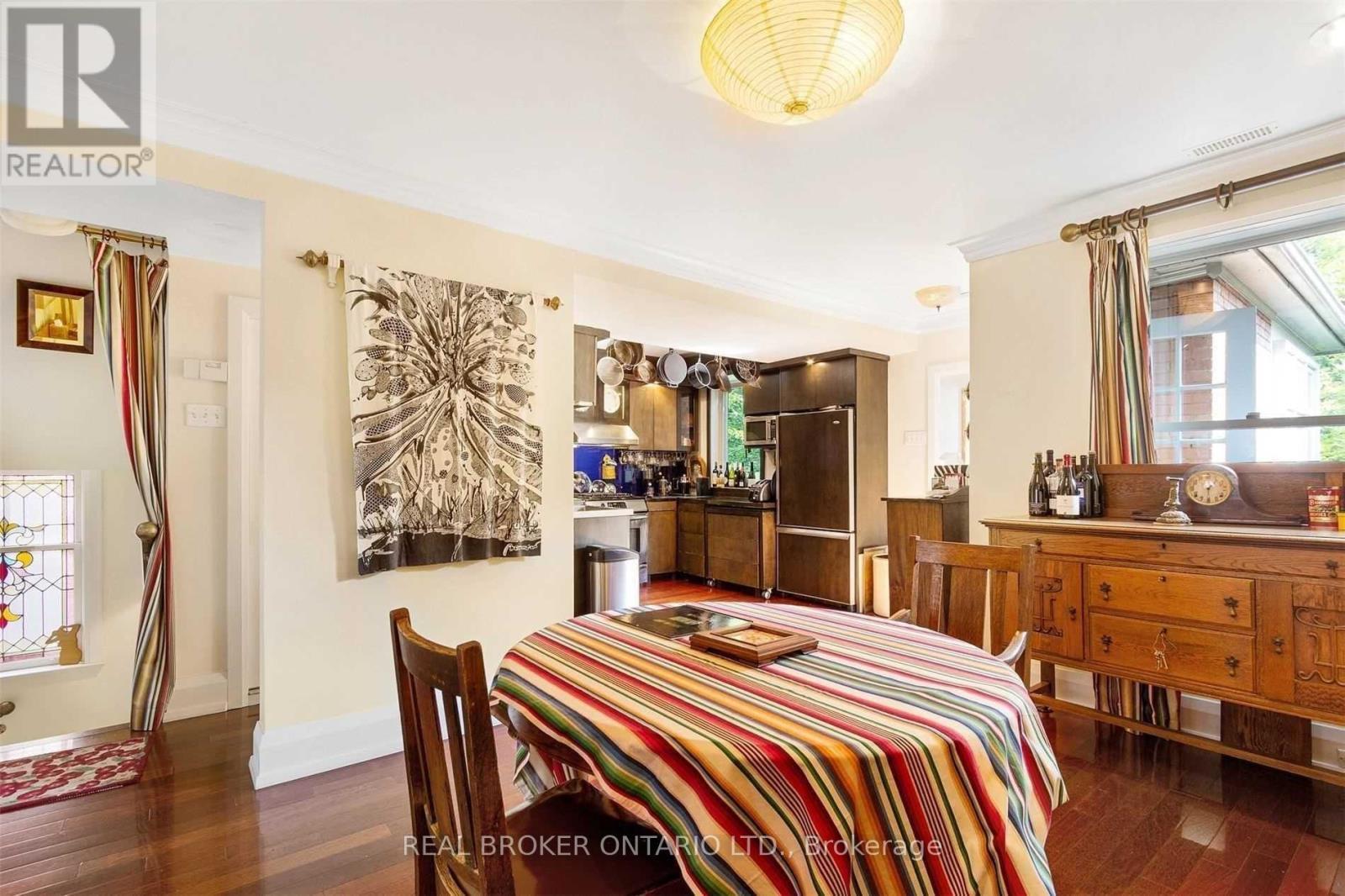 499 Palmerston Boulevard, Toronto, ON - Indoor Photo Showing Dining Room