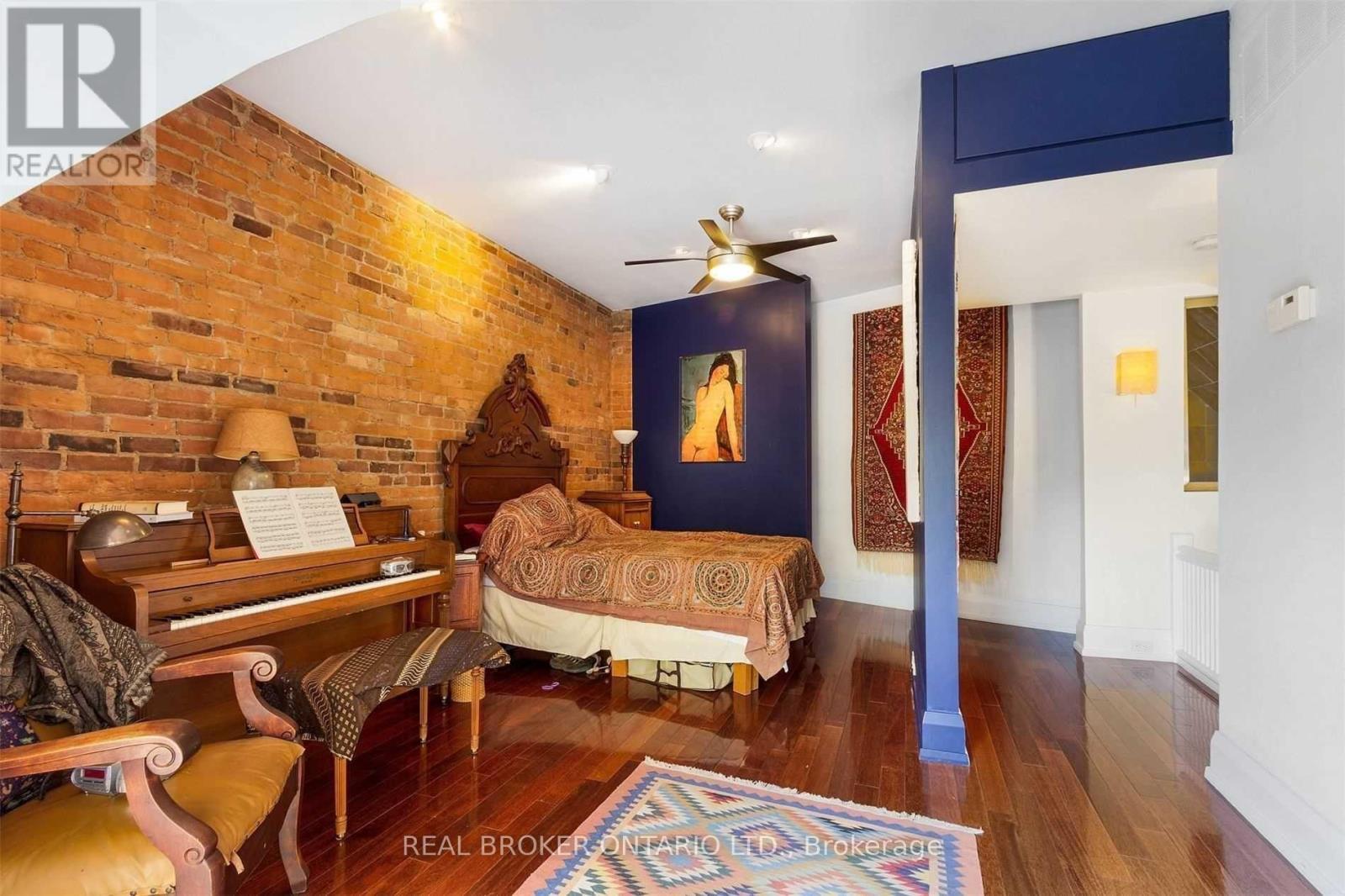 499 Palmerston Boulevard, Toronto, ON - Indoor Photo Showing Other Room