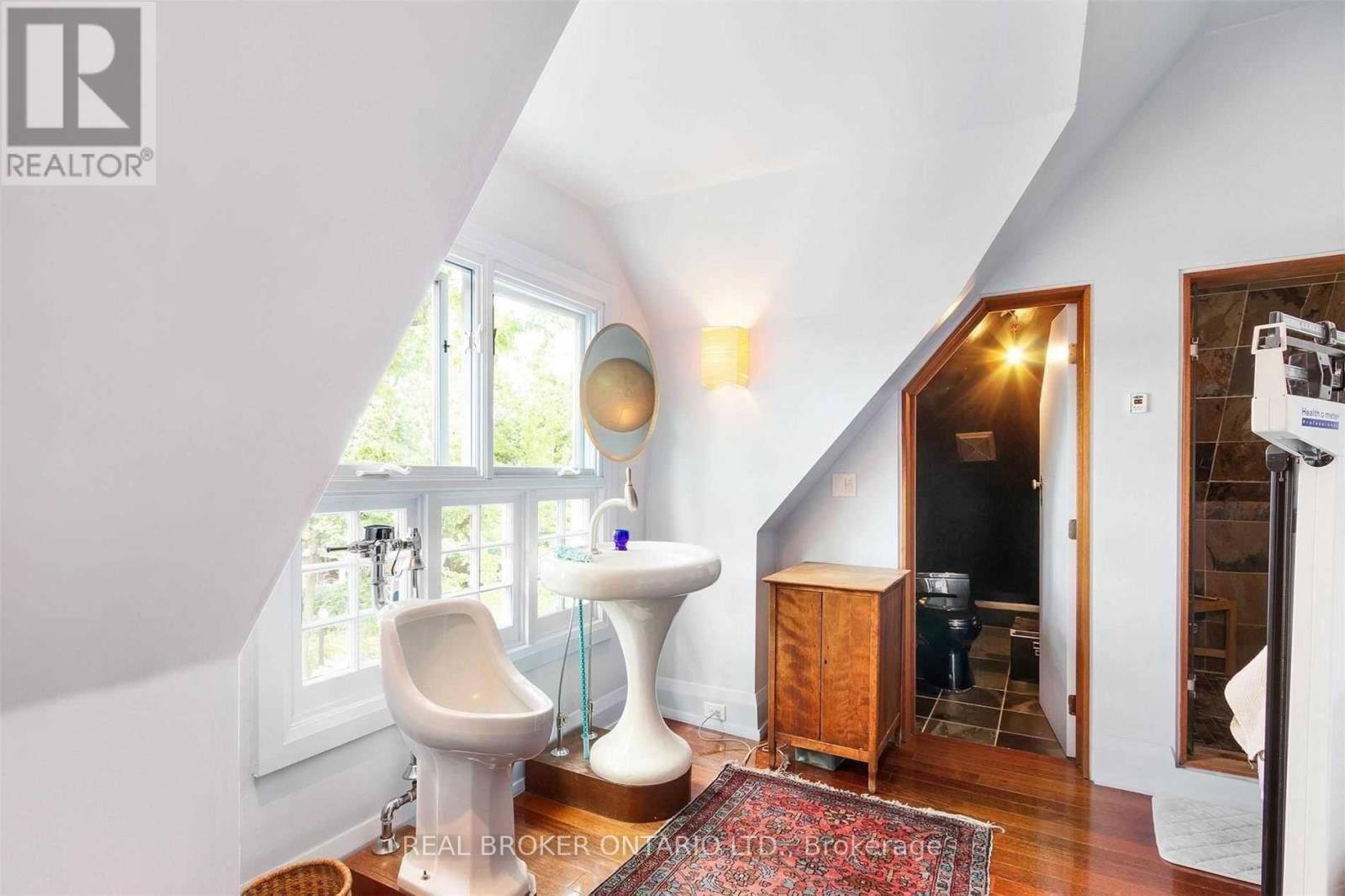 499 Palmerston Boulevard, Toronto, ON - Indoor Photo Showing Other Room