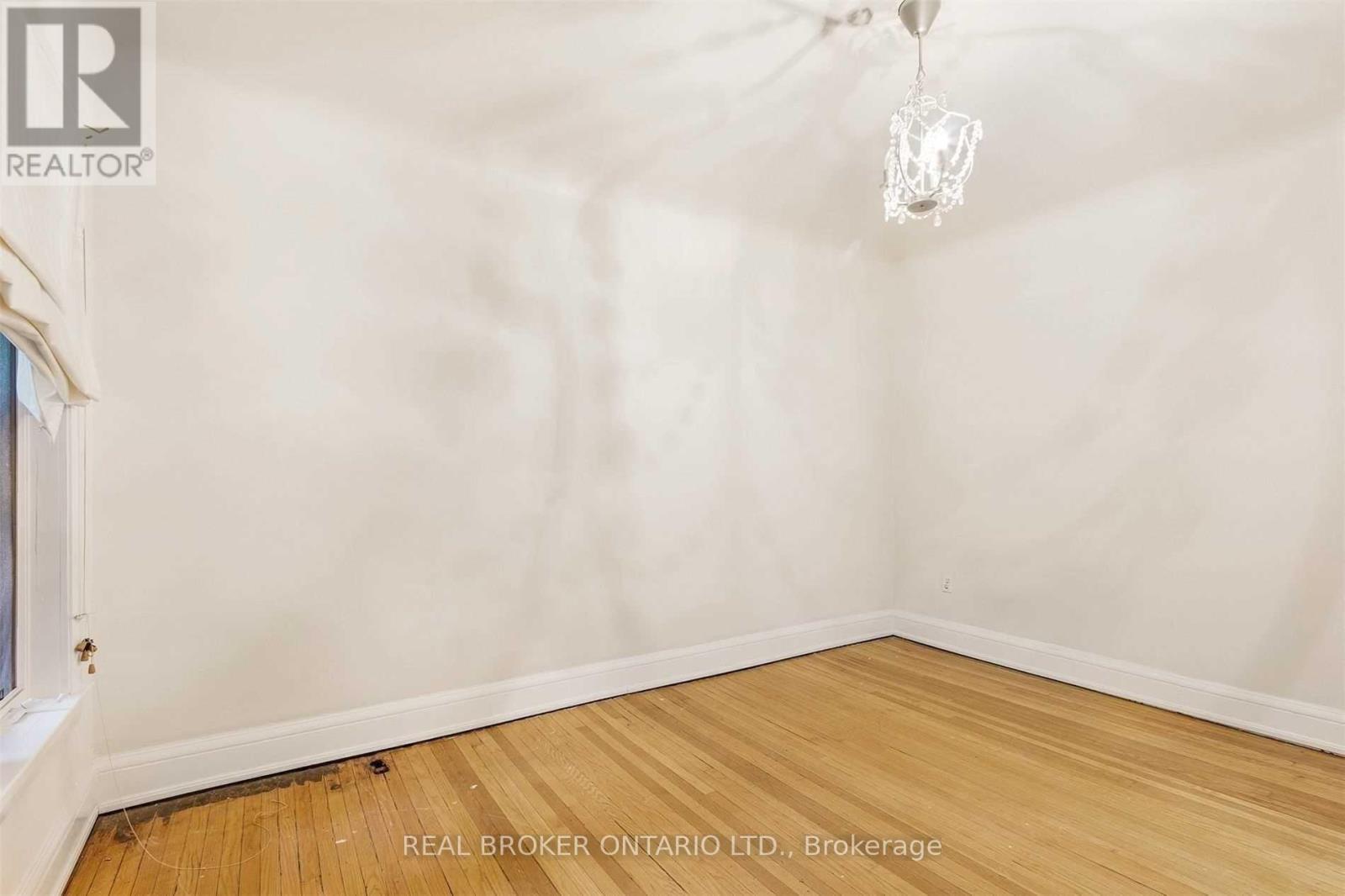 499 Palmerston Boulevard, Toronto, ON - Indoor Photo Showing Other Room