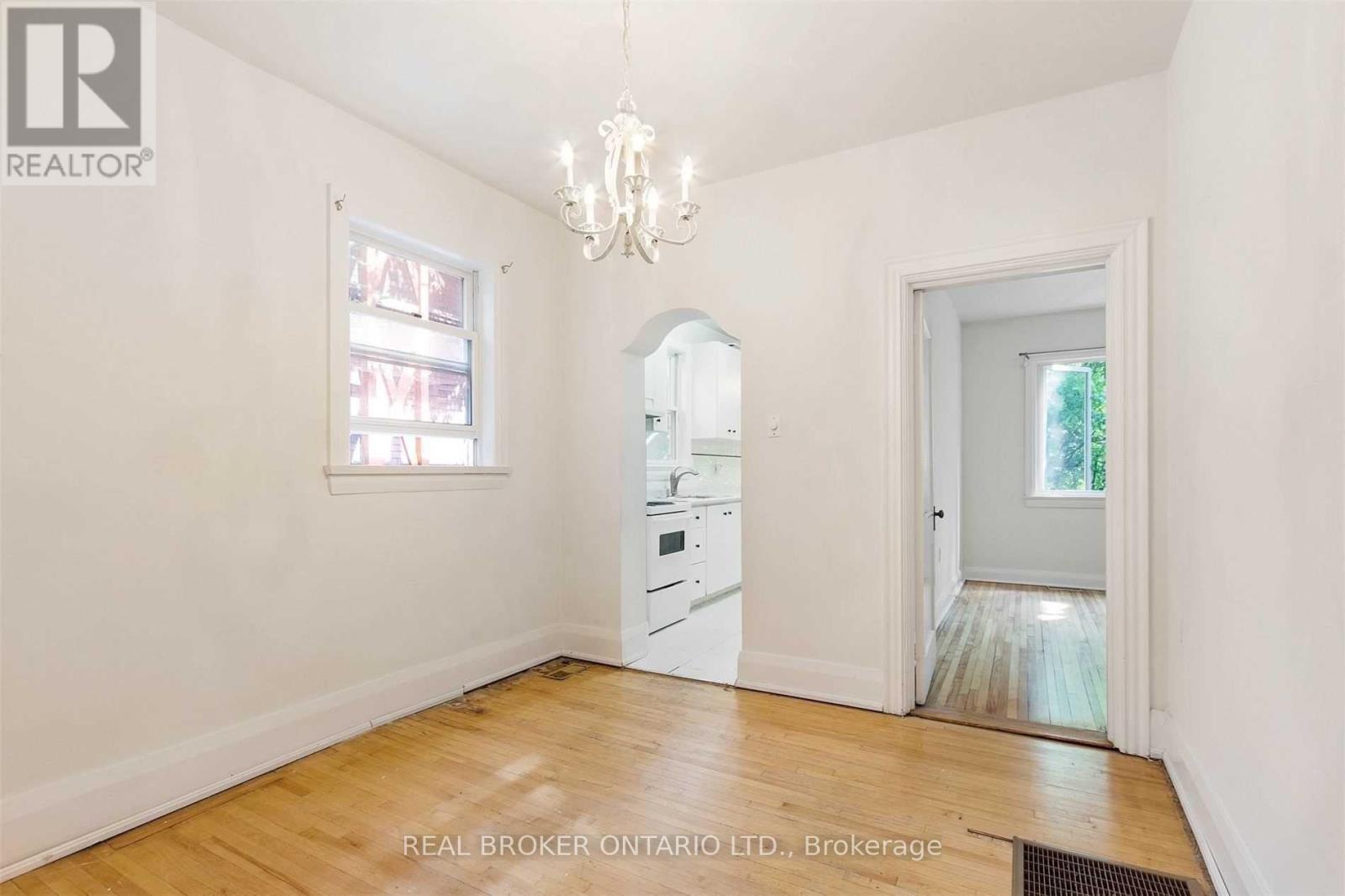 499 Palmerston Boulevard, Toronto, ON - Indoor Photo Showing Other Room