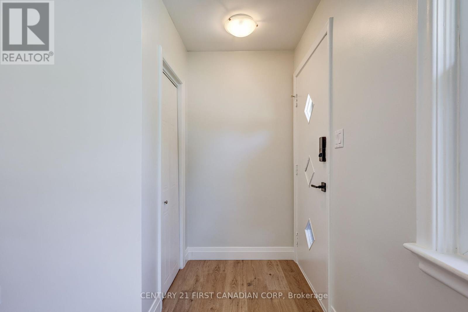 1805 Whitehall Drive, London East (East H), ON - Indoor Photo Showing Other Room