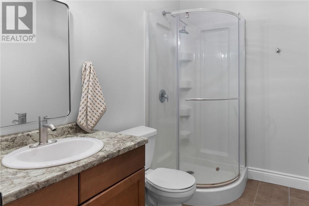 3668 Keith Avenue, Chelmsford, ON - Indoor Photo Showing Bathroom