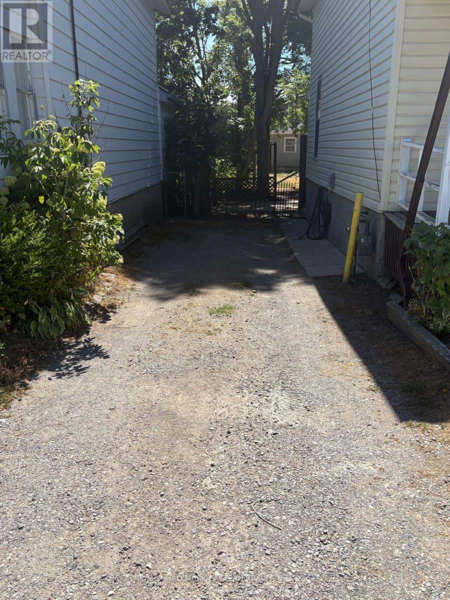 #1 - 581 Paterson Street, Peterborough Central (South), ON - Outdoor