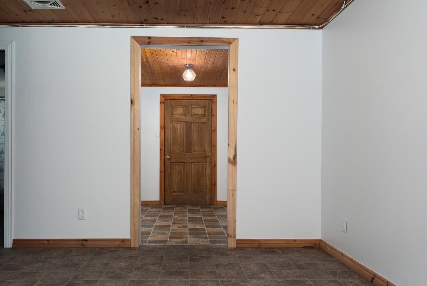 Salle familiale - 54 Ch. Du Pont-Rouge, Grand-Remous, QC - Indoor Photo Showing Other Room