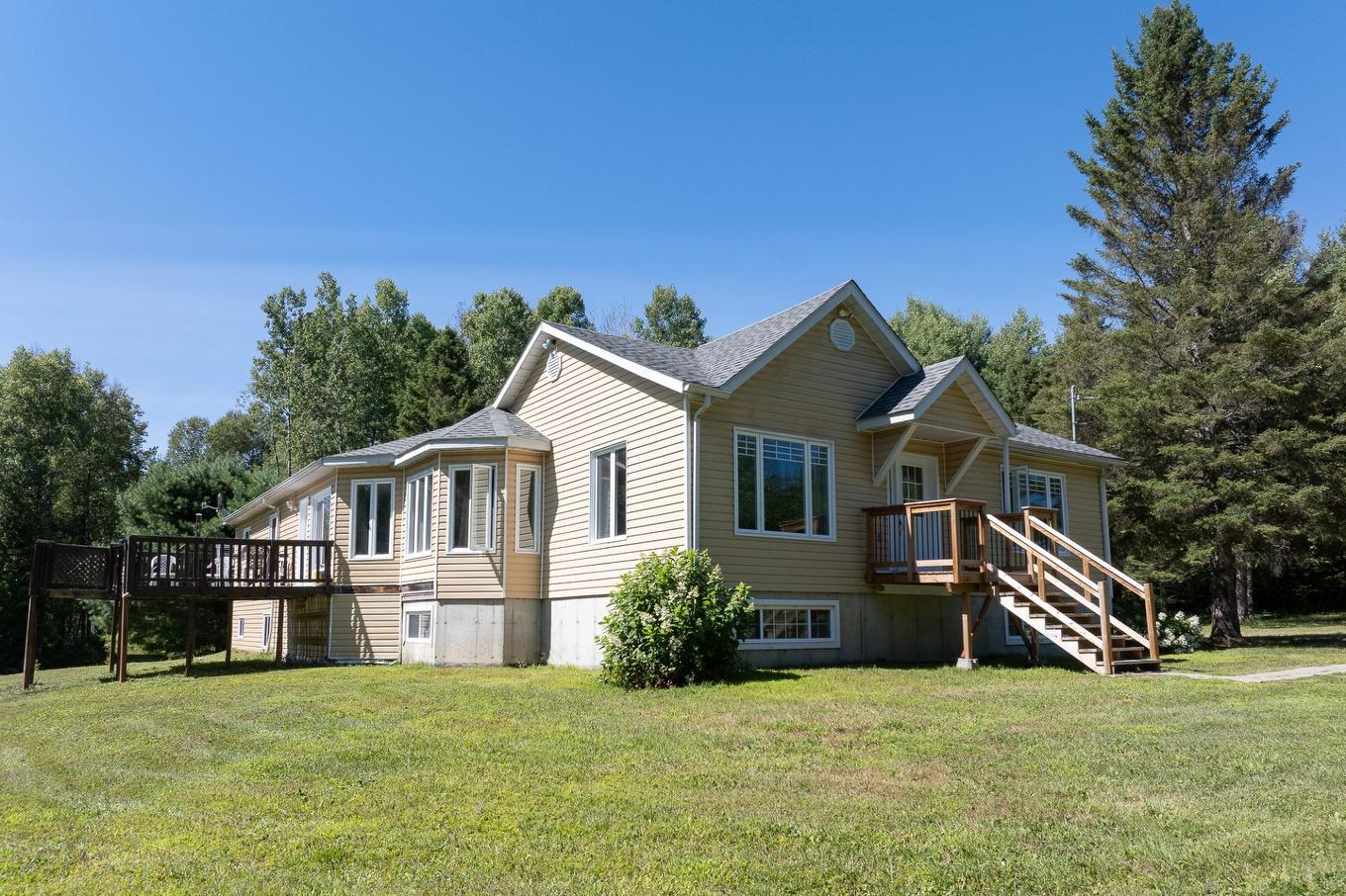 Façade - 54 Ch. Du Pont-Rouge, Grand-Remous, QC - Outdoor