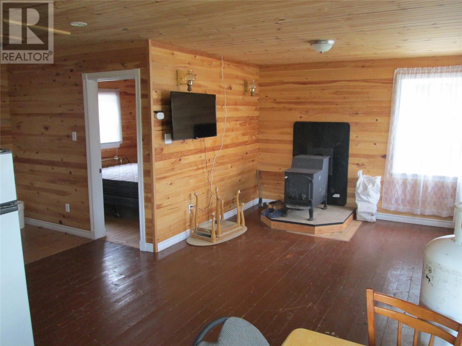 118928 Hyne'S Lake, Bay D'Espoir, NL - Indoor